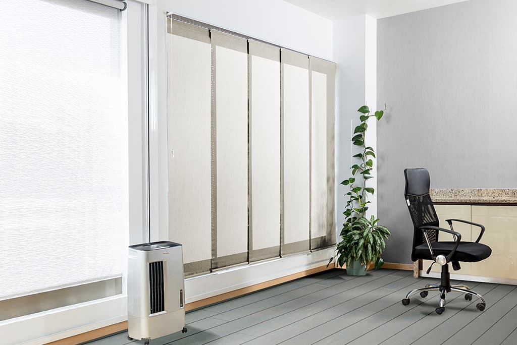 persiana panel japones white