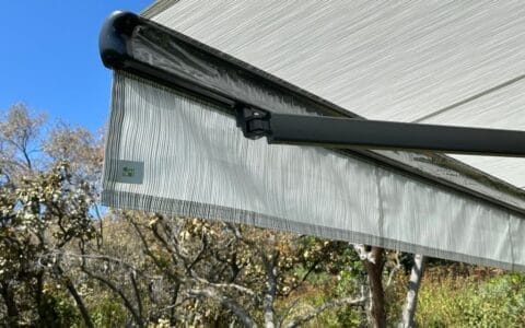 toldo retractil close up