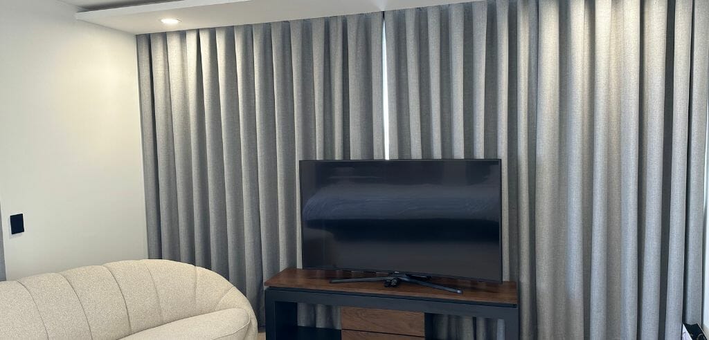 Cortinas modernas para la remodelación de casas pequeñas