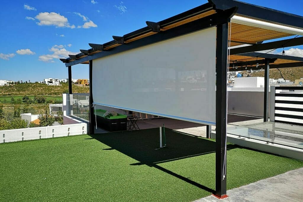 toldos verticales automatizados para jardines