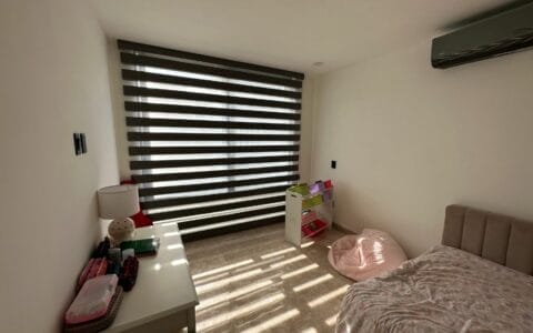 cortinas zebra para decorar un dormitorio infantil