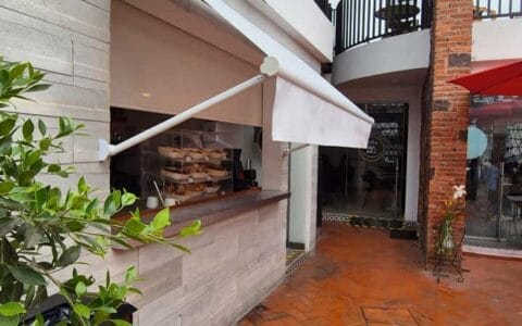 toldo de 90 grados vista lateral